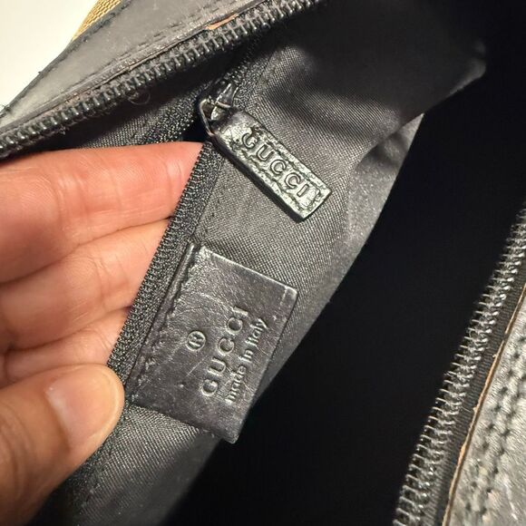 Gucci Women's Brown Beige Monogram Canvas Bamboo Handle Shoulder Bag - Picture 4 of 11